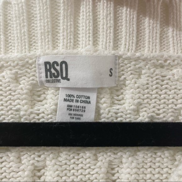 White long sleeve sweater - Picture 2 of 3